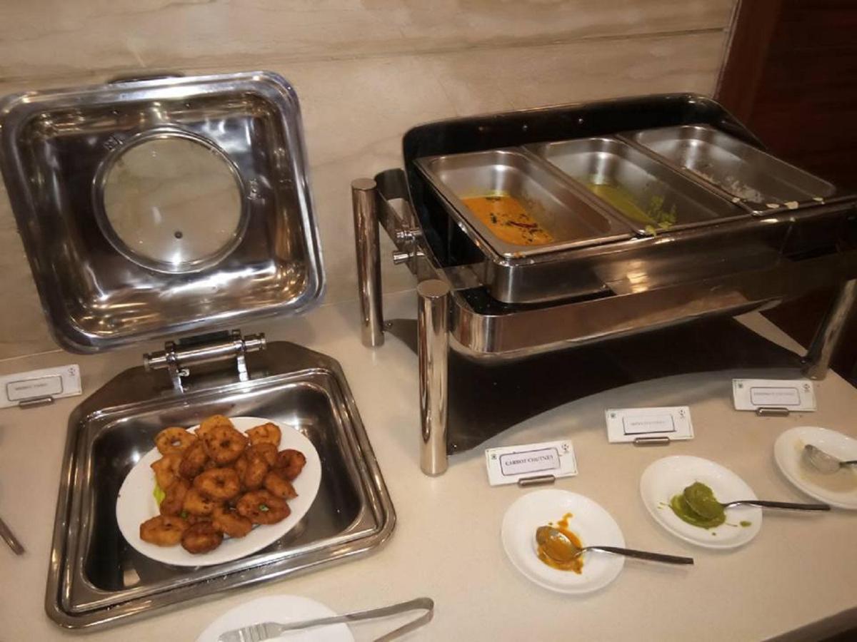 Sivaraj Inn Salem Buitenkant foto