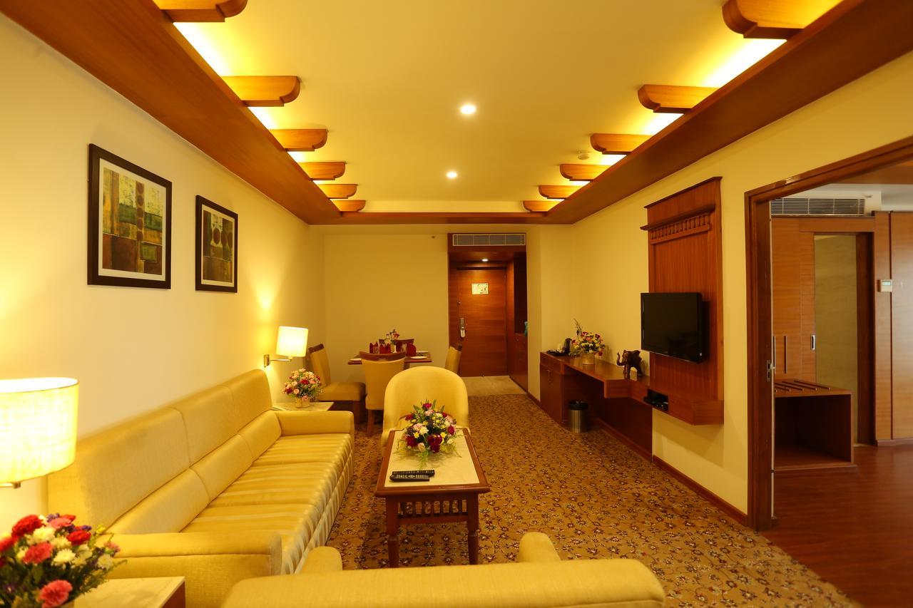 Sivaraj Inn Salem Buitenkant foto