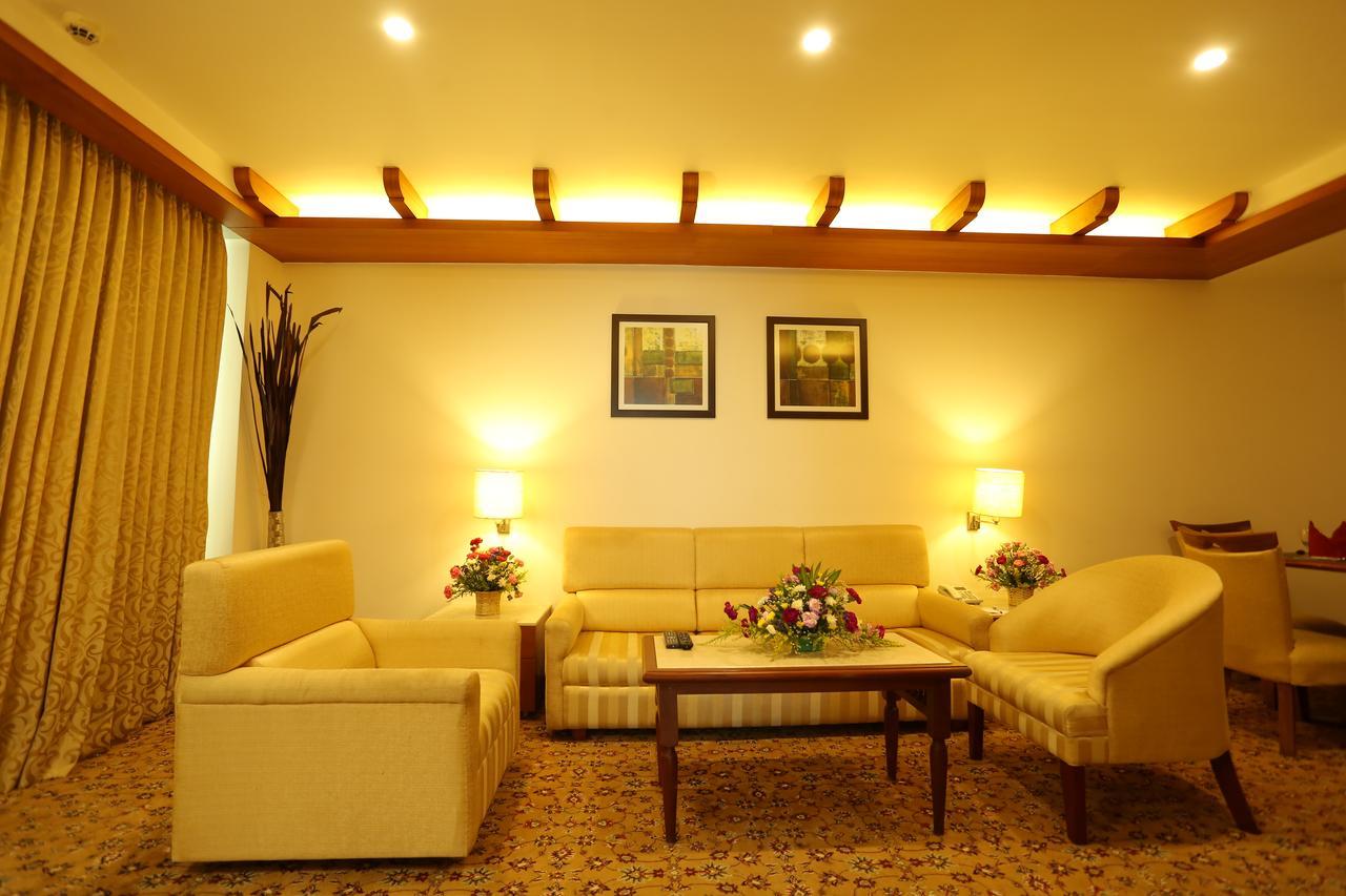 Sivaraj Inn Salem Buitenkant foto