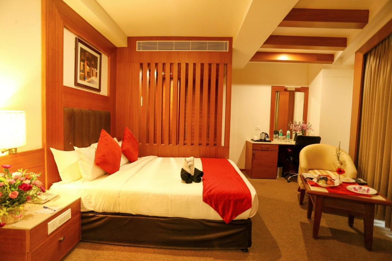 Sivaraj Inn Salem Buitenkant foto